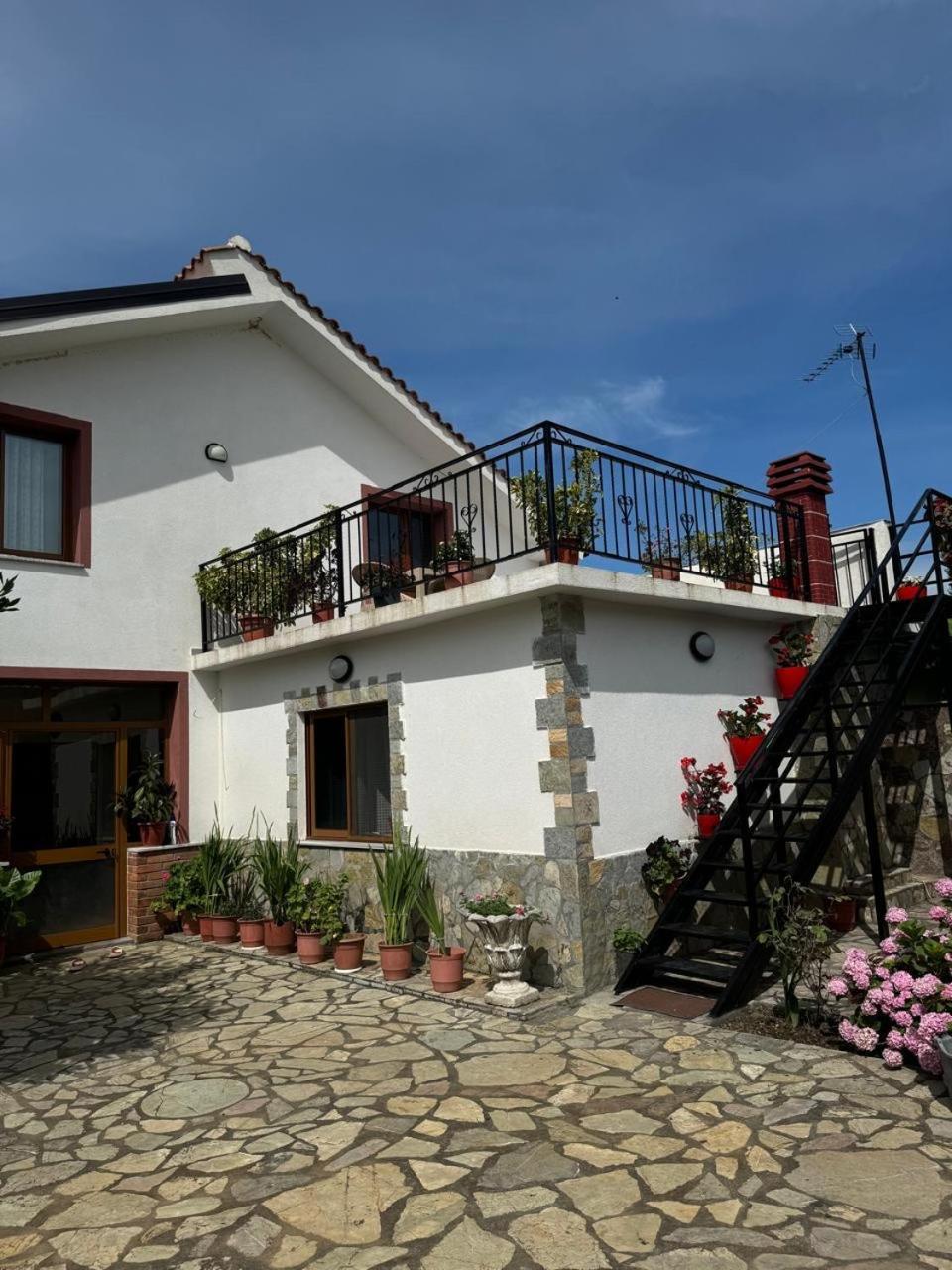 Villa Zefi Rrenc Shkodër Eksteriør billede