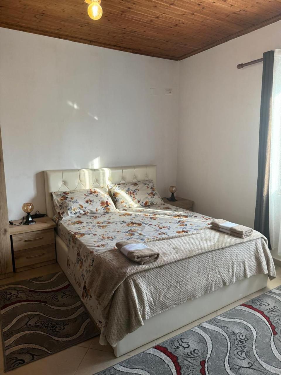 Villa Zefi Rrenc Shkodër Eksteriør billede